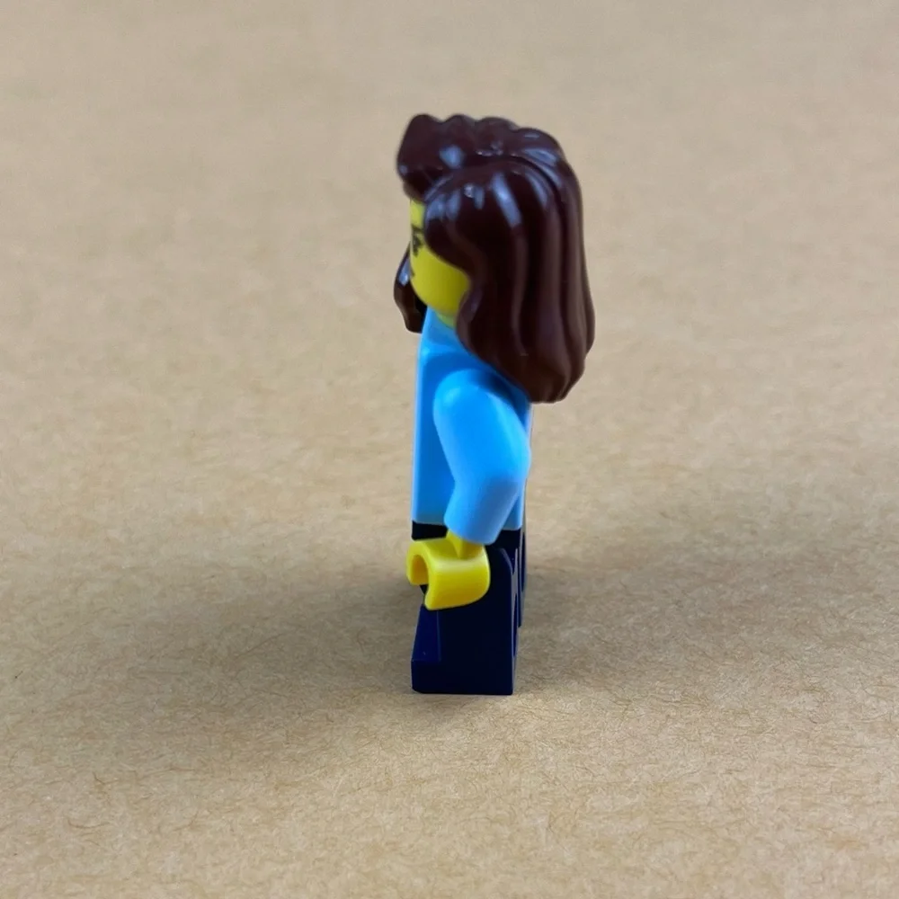 LEGO Minifigure City Police cty0485 Female 2